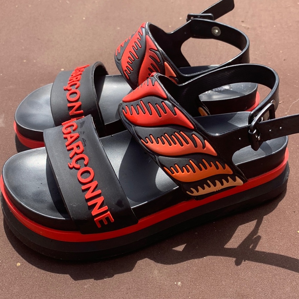 Melissa Sandals, 6